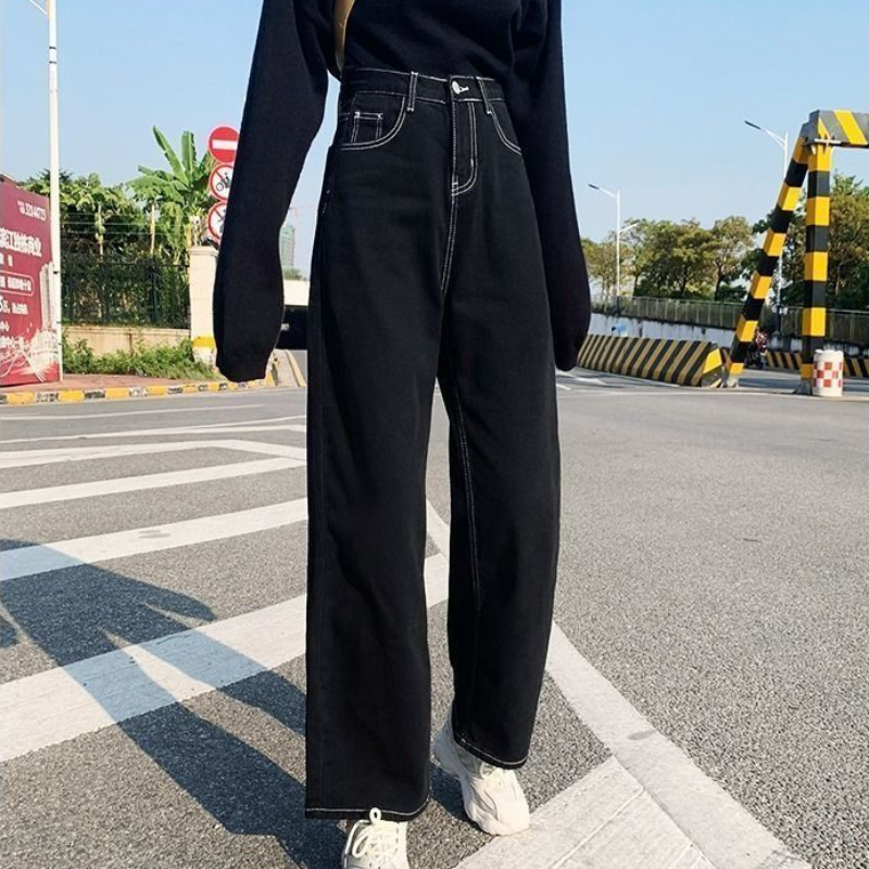 Trendy Slim Loose Fit Ladies Street Jeans - Urban Pulse Life