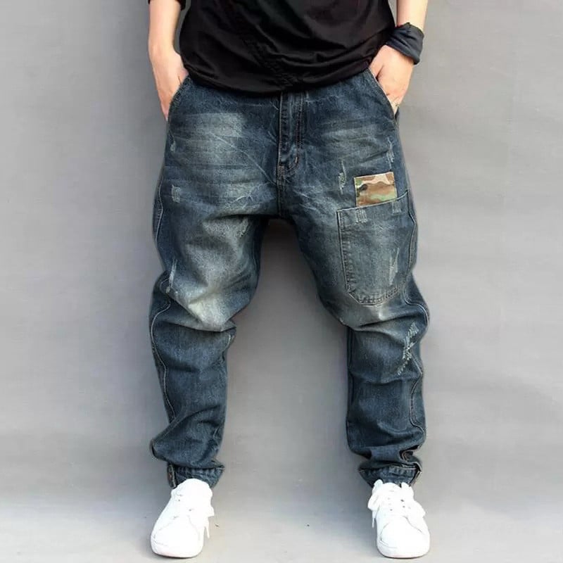 street-style-denim-harem-pants